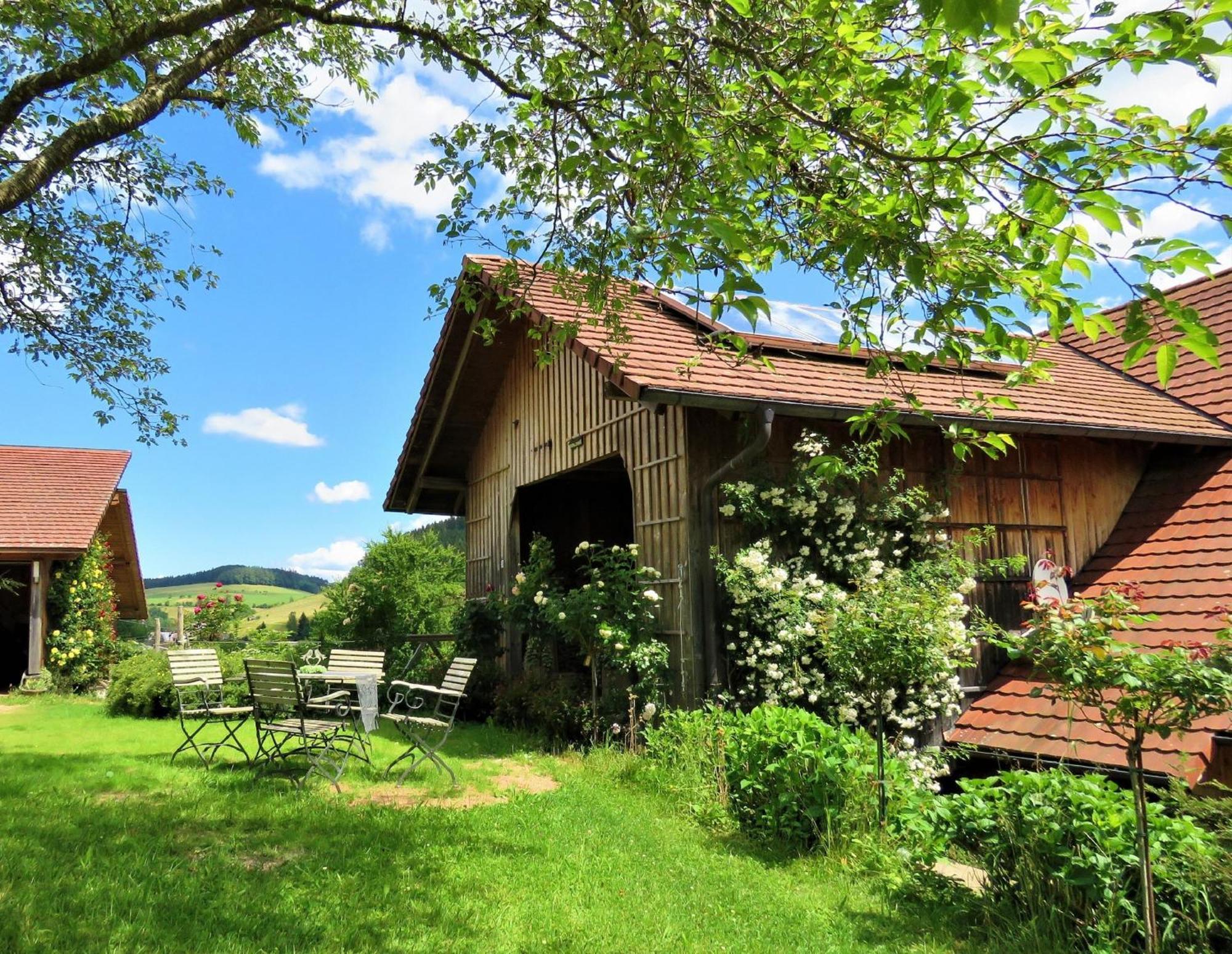 Hernis-Hoefle Elzach Kültér fotó